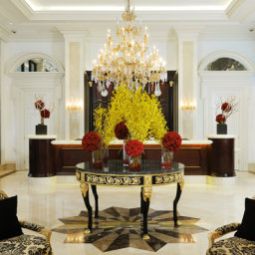 Halle Beverly Hills Plaza Hotel Fotos
