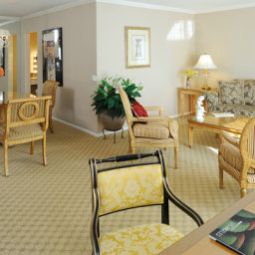 Suite Beverly Hills Plaza Hotel Fotos