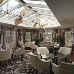 Vista all'interno The Montague on the Gardens Red Carnation Hotel Fotos