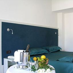 Habitación Regina Cristina Fotos
