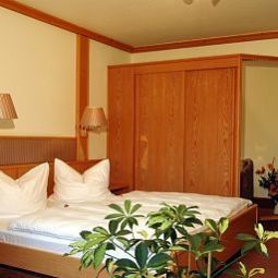 Zimmer AlpenSonne Ferienhotel Fotos
