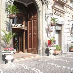 Cavour Nápoles NA