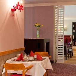 Salle du petit-déjeuner située dans le restaurant Wetterstein Fotos