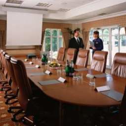 Tagungsraum Hilton St Anne*s Manor Bracknell Fotos