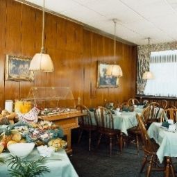 Salle du petit-déjeuner située dans le restaurant Find Fotos