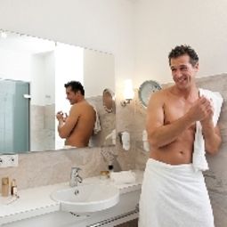 Camera da bagno Ringhotel  Gockelwirt Landhotel Fotos