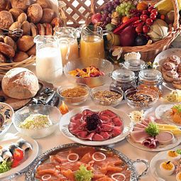 Buffet Ringhotel  Gockelwirt Landhotel Fotos