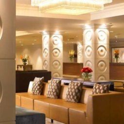 Halle Renaissance London Heathrow Hotel Fotos