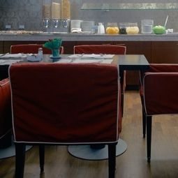 Frühstücksraum im Restaurant NH Bellini Fotos