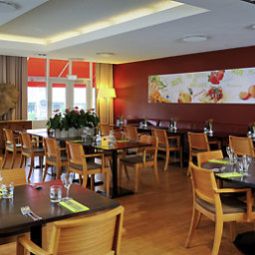 Breakfast room within restaurant ibis Utrecht Fotos