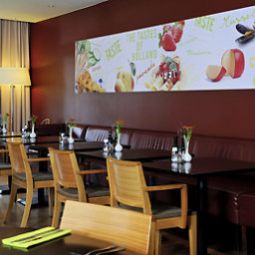 Breakfast room within restaurant ibis Utrecht Fotos