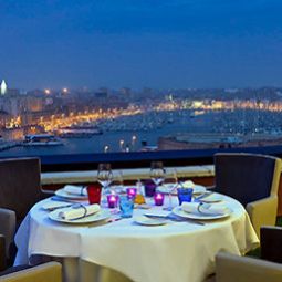 Зал для завтрака Sofitel Marseille Vieux Port Fotos