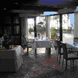 Salle du petit-déjeuner située dans le restaurant Seehotel Am Tankumsee Fotos