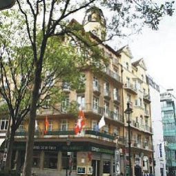 Vue extérieure De La Paix Fotos