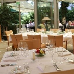 Frühstücksraum im Restaurant Engimatt Fotos