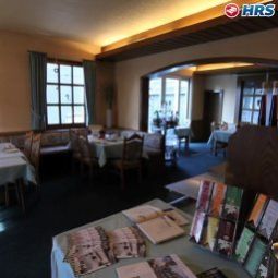 Sala de desayuno en el restaurante Kromberg Fotos