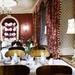 Sala de desayuno en el restaurante Sacher Salzburg Fotos