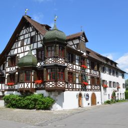 Vista esterna Drachenburg und Waaghaus Fotos