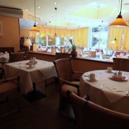 Salle du petit-déjeuner située dans le restaurant Best Western Victors Rodenhof Fotos