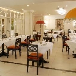 Sala de desayuno Metropole Fotos