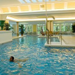 Piscina Metropole OrientalThermalSpa Fotos