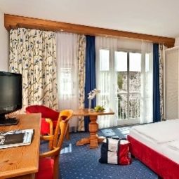 Room Maximilian Quellness- und Golfhotel Fotos