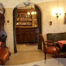 Hall Eberhardt-Burghardt Fotos