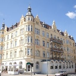 Zum Bahnhof Stralsund 