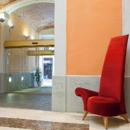 Интерьер Hesperia Metropol Fotos