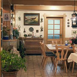 Sala colazione nel ristorante Rammersweier Hof Landhaus Fotos