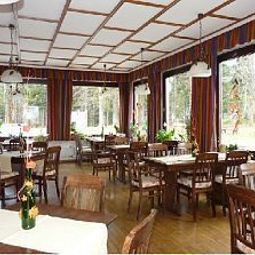 Sala de desayuno en el restaurante Rote Lache Höhenhotel Fotos
