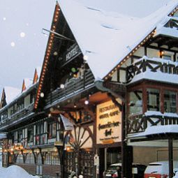 Vista exterior Sauerländer Hof Fotos