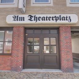  Am Theaterplatz Fotos