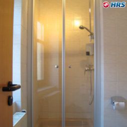 Bathroom Bayerischer Hof Garni & Boardinghouse Fotos
