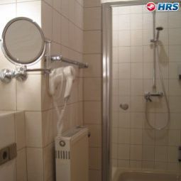 Bathroom Bayerischer Hof Garni & Boardinghouse Fotos