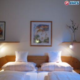 Room Bayerischer Hof Garni & Boardinghouse Fotos