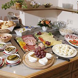 Buffet Kleefelder Hof Garni Fotos