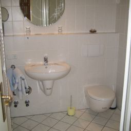 Cuarto de baño Zum Knurrhahn Fotos