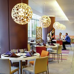 Breakfast room within restaurant Novotel Warszawa Airport Fotos