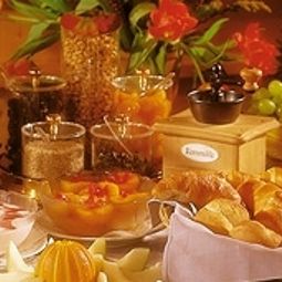 Buffet Landhotel Golf Fotos