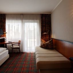  Vier Jahreszeiten Rhein-Hotel Fotos