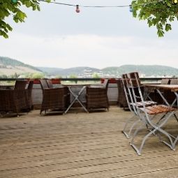 Terrasse Vier Jahreszeiten Rhein-Hotel Fotos