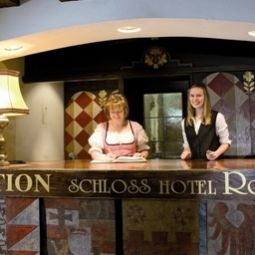 Empfang Rosenegg Schlosshotel Fotos