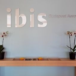 Hala ibis Budapest Aero Fotos