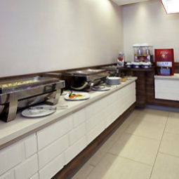 Sala śniadaniowa w restauracji ibis Budapest Aero Fotos