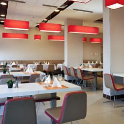 Sala śniadaniowa w restauracji ibis Budapest Aero Fotos
