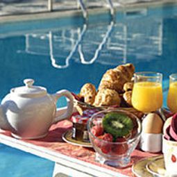 Salle du petit-déjeuner Des Orangers Fotos
