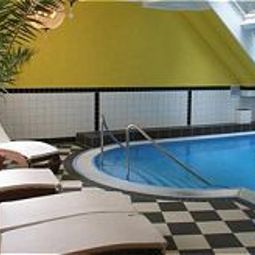 Pool Aurelia Hotel St. Hubertus Fotos