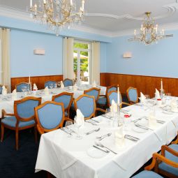 Salle du petit-déjeuner située dans le restaurant Castellani Parkhotel Fotos