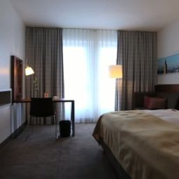  Holiday Inn HAMBURG Fotos